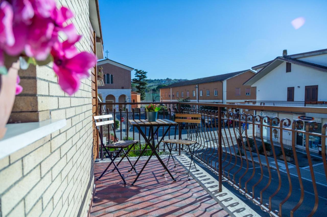 ホテル Locazione Turistica A Monterotondo モンテロトンド エクステリア 写真
